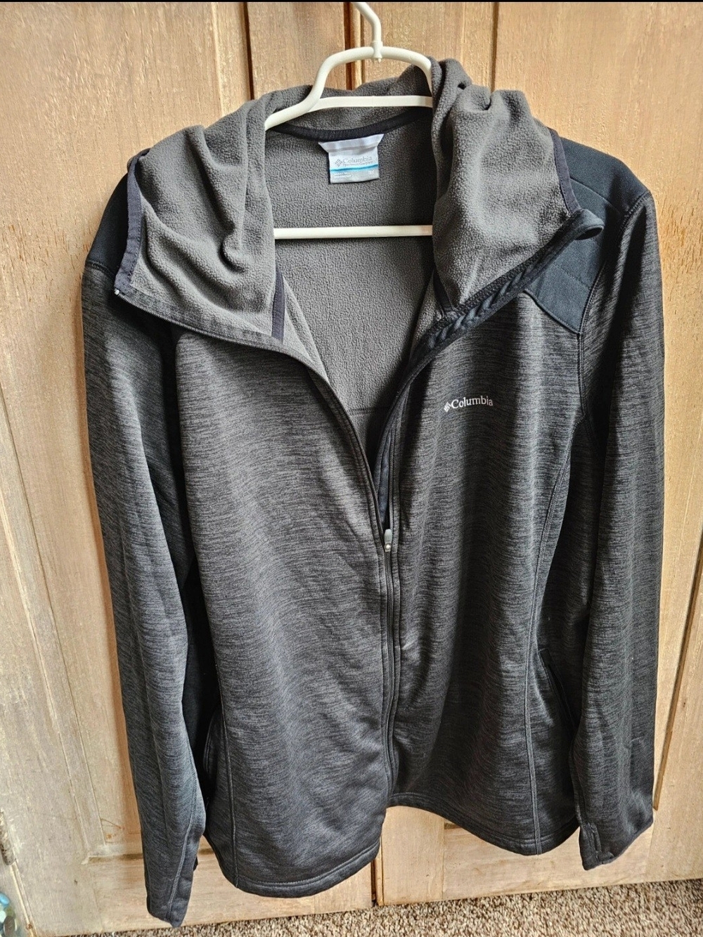 Columbia Men’s Dark Gray Hooded Full-Zip Jacket